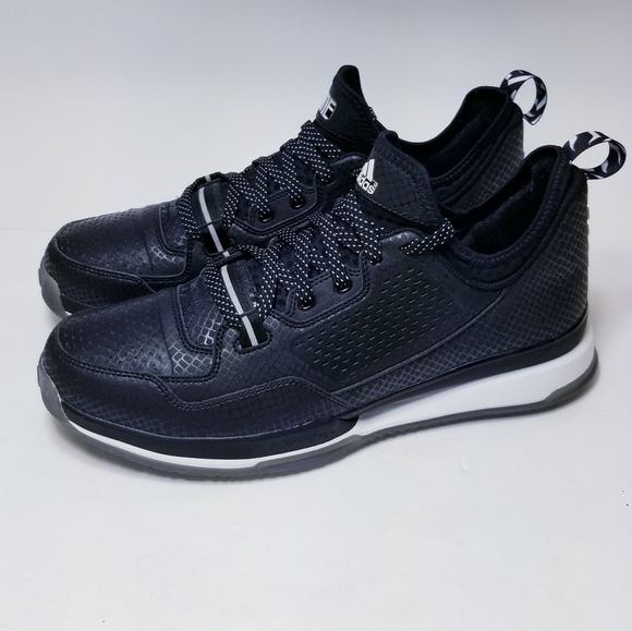 lillard basketball shoes
